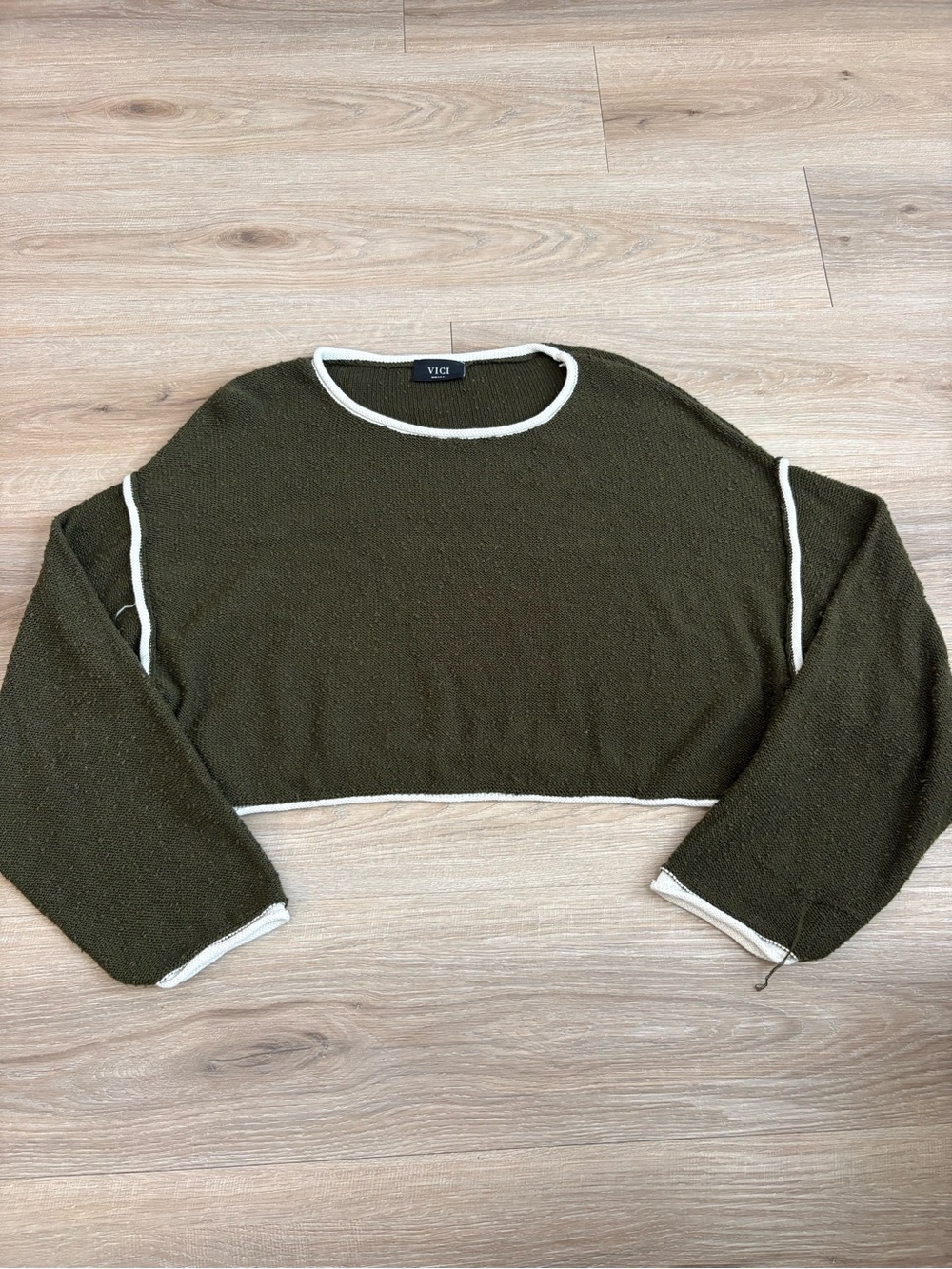 VICI Olive Green Cropped Knit with White Piping - Picture 1 of 7